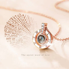 Unforgettable Projection Necklace