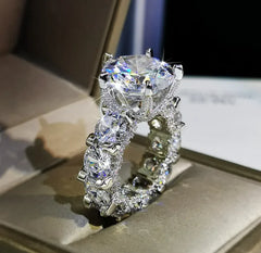 European and American Noble Princess Diamond Ring